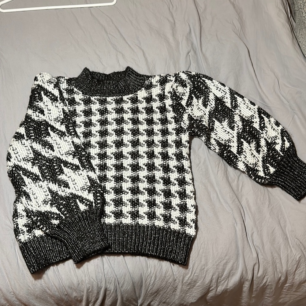 Calvin Klein Patterned Sweater